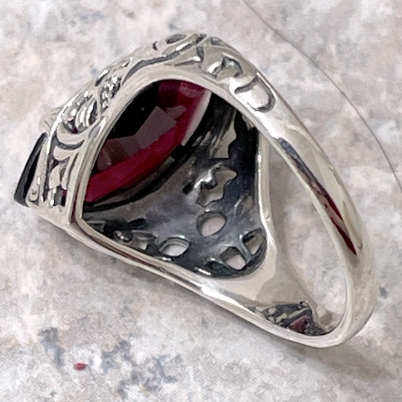 Marquis Shape Semi-precious Red Garnet Gemstone 925 Sterling Silver Ring - Picture 8 of 8